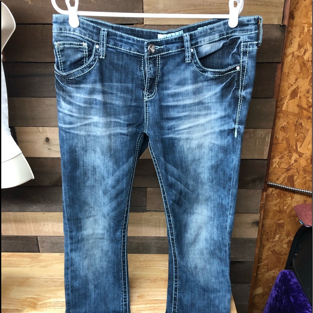 Jeans - Picture 3 of 4